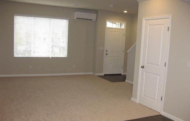 Spacious 3-Bedroom, 2.5-Bath Townhome in Sherwood!