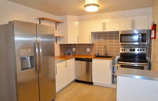 4540-4546 Everett Ct