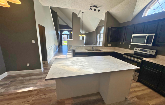 3 beds, 2 baths, $2,400