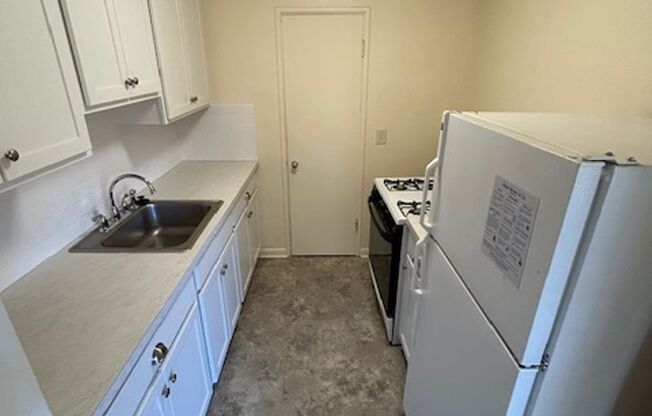 1 bed, 1 bath, 609 sqft, $1,350, Unit 203