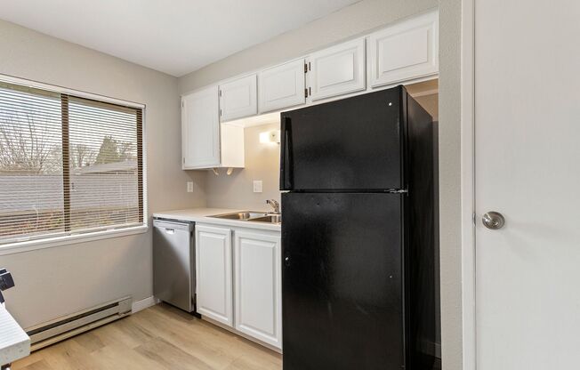 2 beds, 1.5 baths, 960 sqft, $1,750, Unit 18