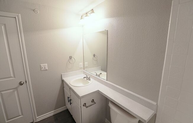 2 beds, 2 baths, 950 sqft, $1,236