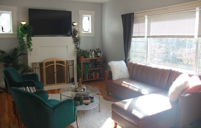 1 bed, 1 bath, 848 sqft, $1,650, Unit 1