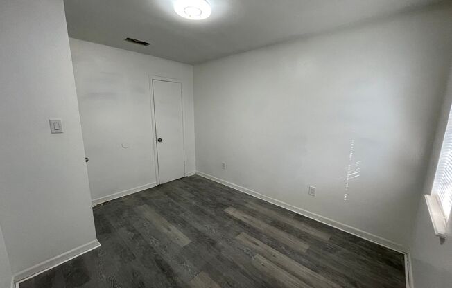 2 beds, 1.5 baths, 900 sqft, $950, Unit Unit D