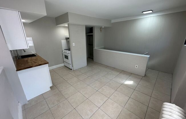 Paschall Ave 7028 - "PM HOLD ALL FUNDS”