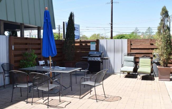 Updated 2 Bedroom off Guadalupe! 3815 Guadalupe