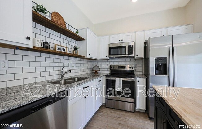 2149 W HARMONT DR