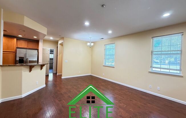 **Spacious and Updated Townhome in Desirable Parkmont Area – Prime Fremont Location**