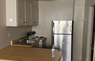 2 beds, 1 bath, $825