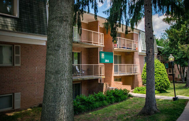 Spring Ridge Apartments Building Exterior 16