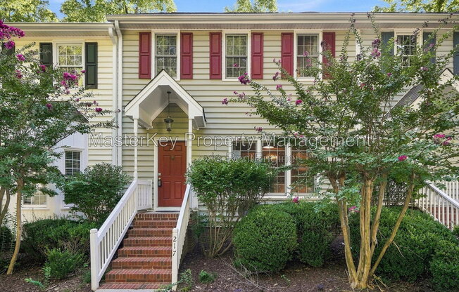 217 RIVERWALK CIR