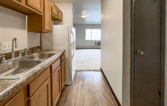 Studio, 1 bath, 422 sqft, $595, Unit Apt # 104