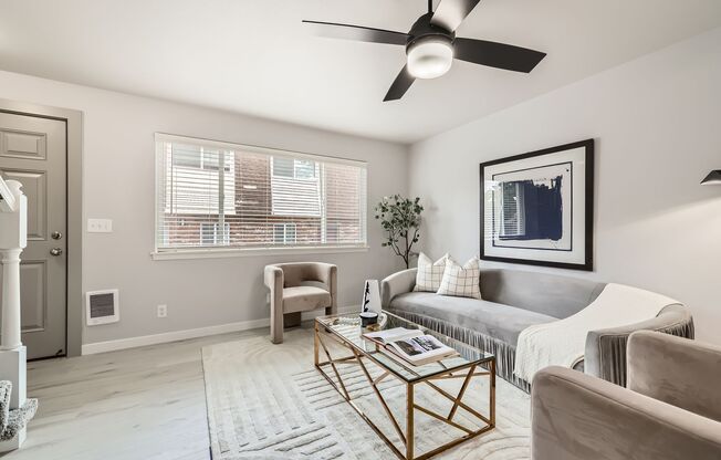 2 beds, 1.5 baths, $2,450, Unit 203