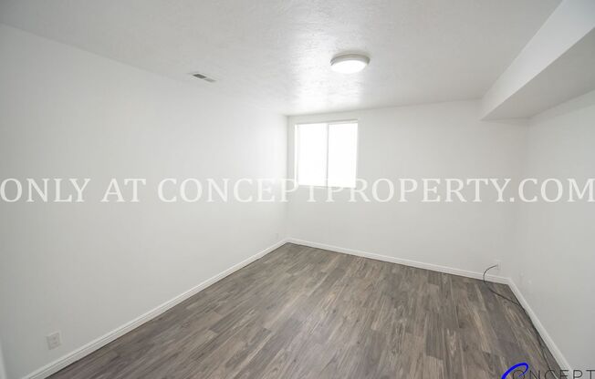 2 beds, 1 bath, 900 sqft, $1,299, Unit 07 R