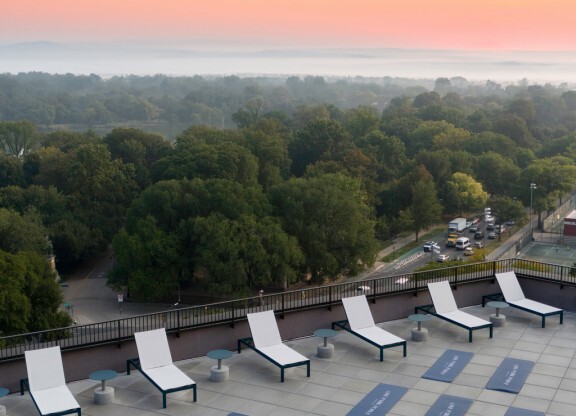 1 bed, 1 bath, $3,785, Unit 712