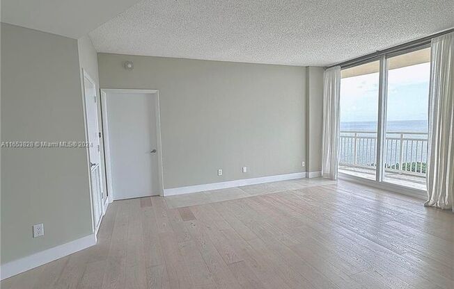 1 bed, 1 bath, 770 sqft, $3,350, Unit 1801