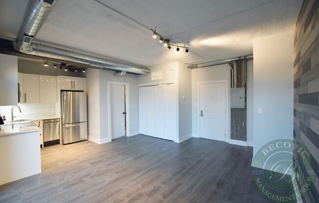Studio, 1 bath, 280 sqft, $1,650, Unit 511