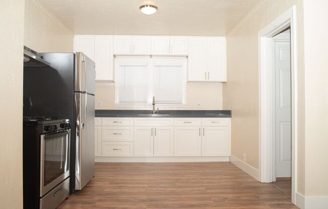 25-45 W. Tenth street