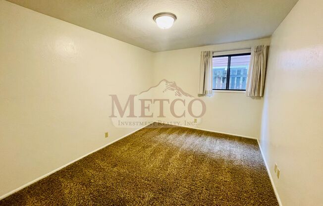 2 beds, 1 bath, 720 sqft, $1,095, Unit 03