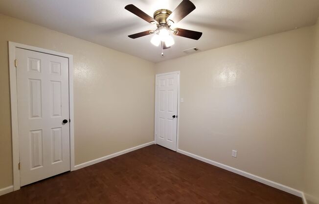 3 beds, 1 bath, $1,175