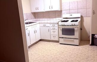 2 beds, 1 bath, $2,295, Unit 47