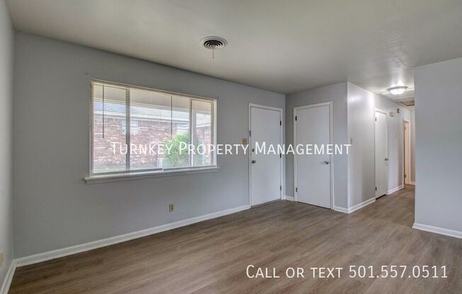 4407 LYNN LN