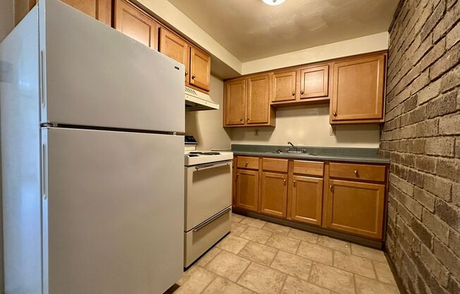 Spacious One Bedroom Apartment! Laundry On-Site, Built-In A/C & More! Call Today!