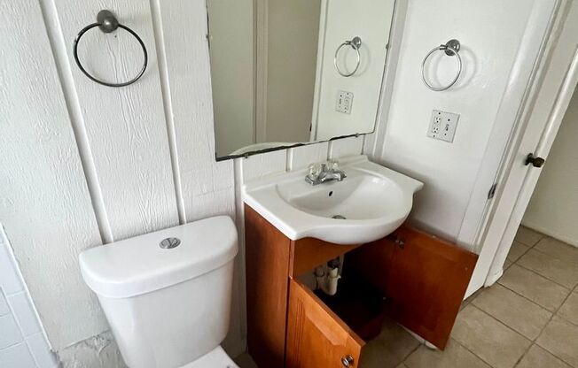 Large Single-family home features 3 bedrooms, 1.5 bathrooms.