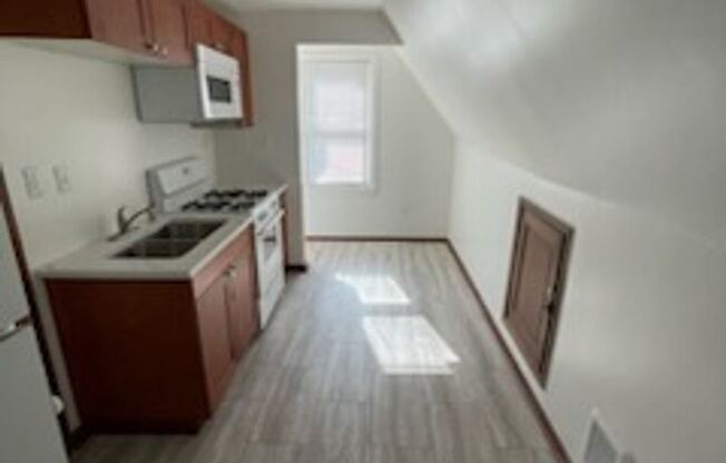 1703/1705 N. Aster