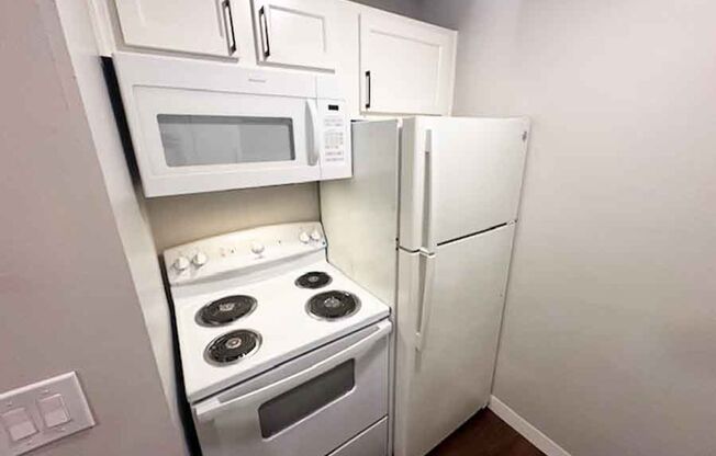 1 bed, 1 bath, 525 sqft, $845, Unit 3060-105
