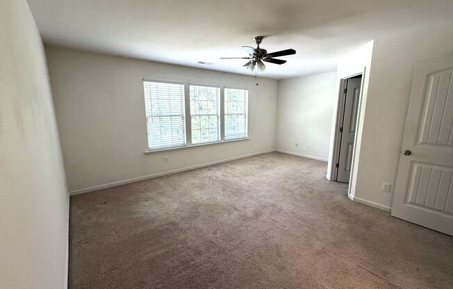 3BD/2.5BA townhome w/ garage in Flowers Plantation in Clayton!