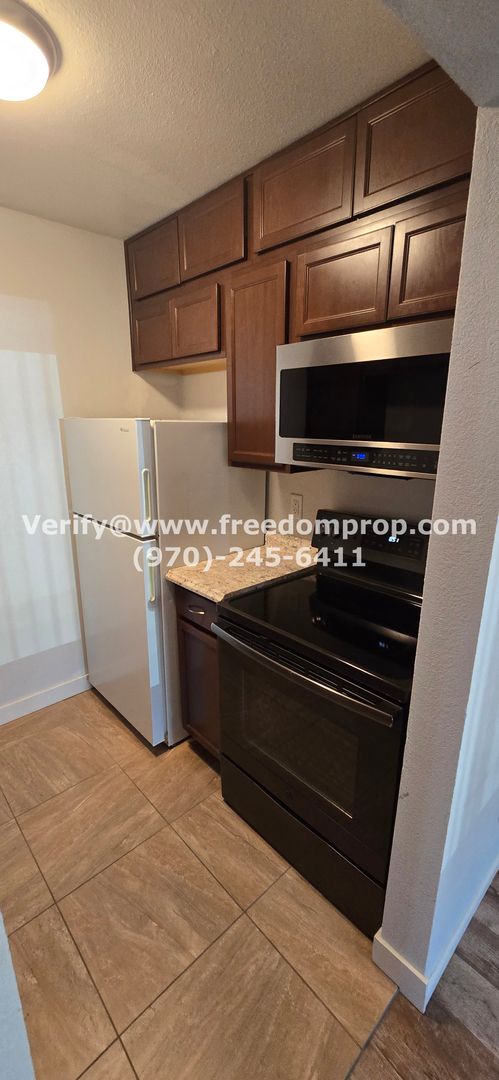 1300 N 21st St - Chateau