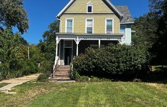 1420 W 37th Ave KCK 66103