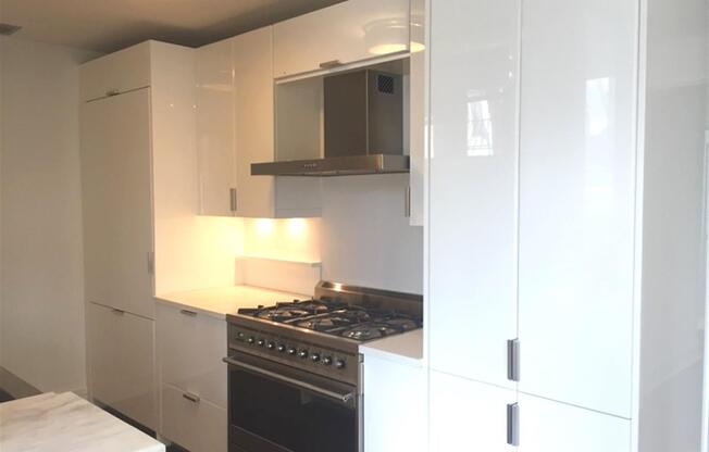 2 beds, 2 baths, 1,150 sqft, $8,565, Unit 901