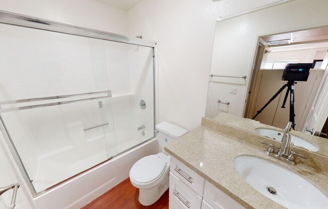 Studio, 1 bath, 450 sqft, $1,787, Unit 216