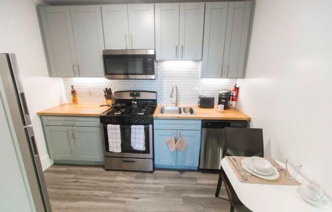 1 bed, 1 bath, 440 sqft, $2,695, Unit 6
