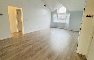 140 QUINCY AVE