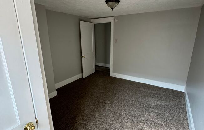 4 beds, 1 bath, $1,595