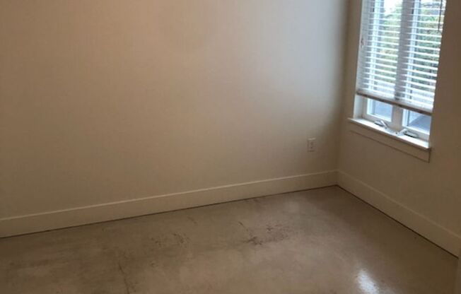 1 bed, 1 bath, 464 sqft, $1,400, Unit 202