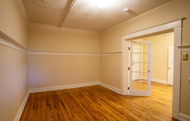 Adorable Garden Level 1 Bedroom w/ Hardwood Floors & French Doors!