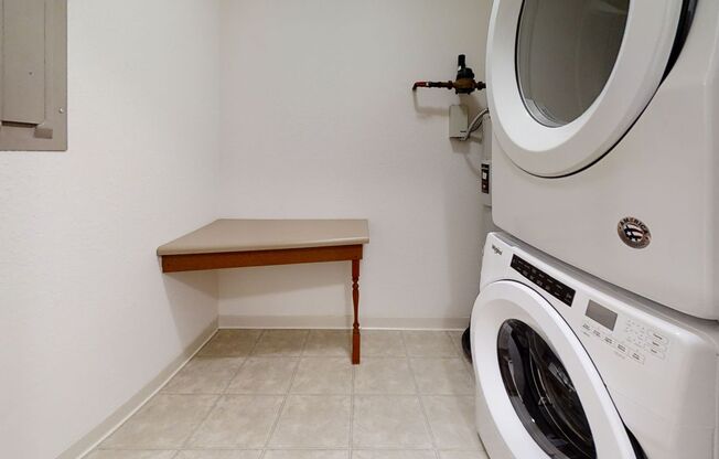 2 beds, 2 baths, $1,850, Unit 14240