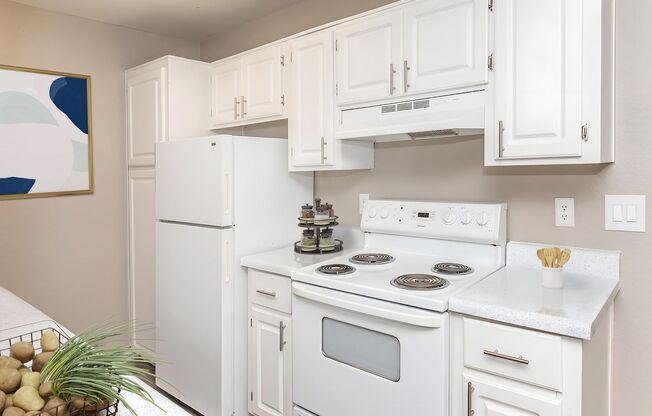 2 beds, 2 baths, 900 sqft, $1,375, Unit 117