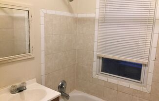 1 bed, 1 bath, $775, Unit 303