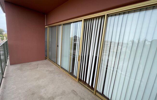 Studio, 1 bath, $900, Unit UNIT 4S