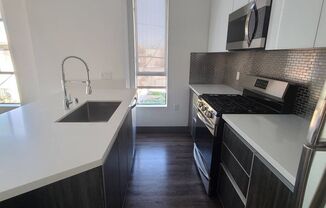 ST Living at 644 Hobart | Where Style, Comfort, and Hollywood Energy Meet.