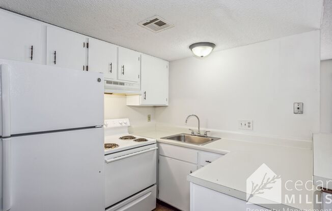 1 bed, 1 bath, $600, Unit 210