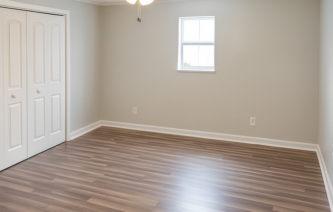 1 bed, 1 bath, 570 sqft, $700, Unit CS 76