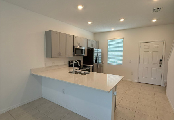 3330 COMPOSITION ST