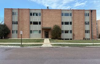 100 W 17th Street - Cambridge Apartments