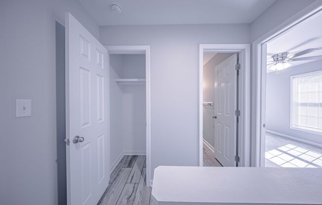 2 beds, 1 bath, 925 sqft, $1,650
